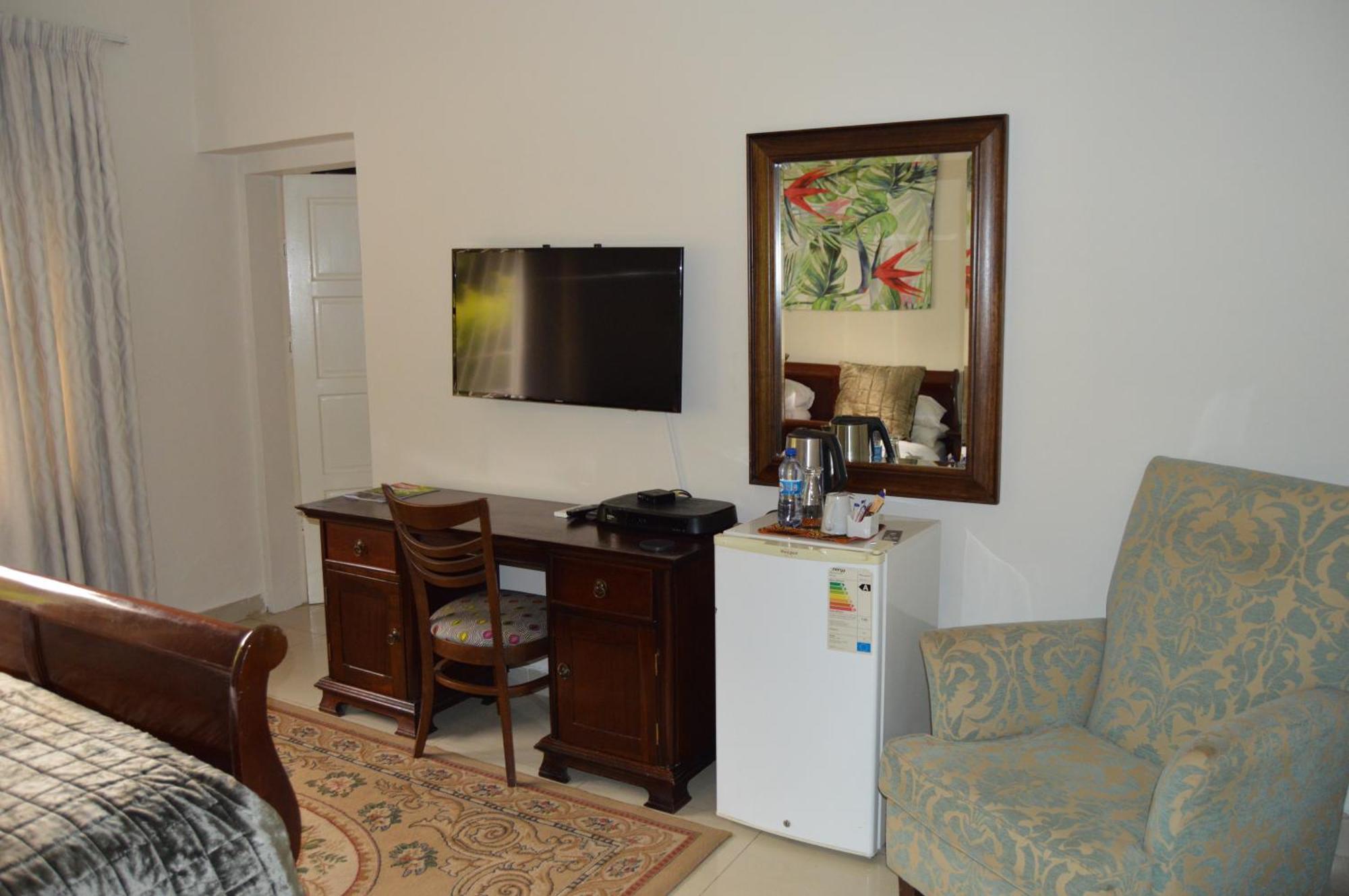 Bougainvilla Boutique Hotel & Restaurant Lubumbashi Ngoại thất bức ảnh