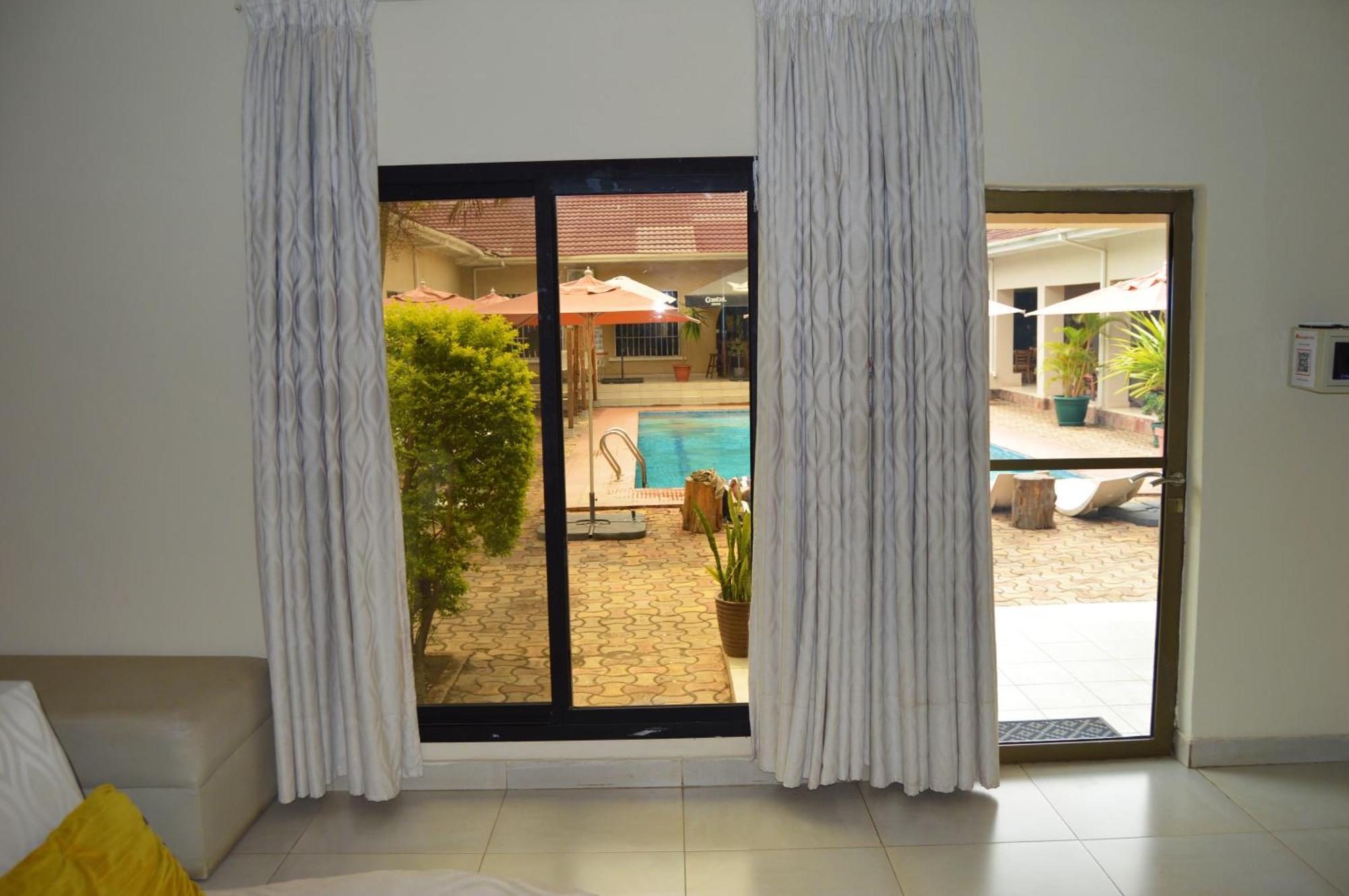 Bougainvilla Boutique Hotel & Restaurant Lubumbashi Ngoại thất bức ảnh